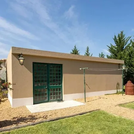 Vila Moradia T3 Localizada Num Lote De Terreno De 5.116m2 Com Piscina Pinhal Novo
