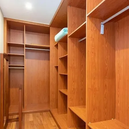 Moradia T3 Localizada Num Lote De Terreno De 5.116m2 Com Piscina Vila *